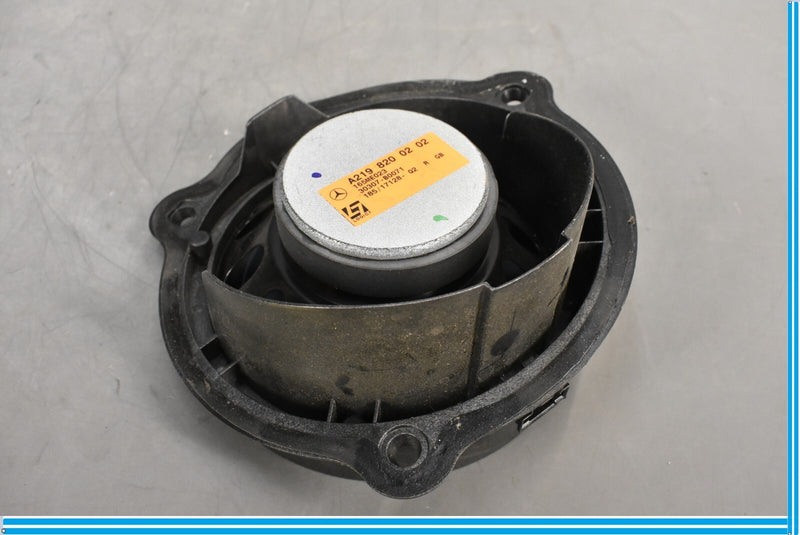 Load image into Gallery viewer, 06-11 Mercedes CLS550 CLS500 W219 Front Right Passenger Side Door Speaker Oem
