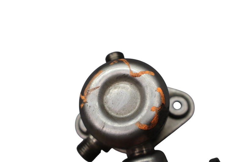 Load image into Gallery viewer, 08-16 BMW 750Li 750i F01 F02 Mechanical High Pressure Fuel Gas Pump 7595339 Oem
