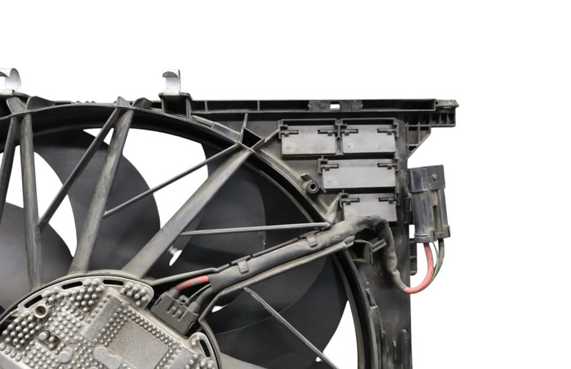 Load image into Gallery viewer, 10-19 BMW 740i 740Li 750i Engine Radiator Cooling Fan Shroud Motor Assembly Oem
