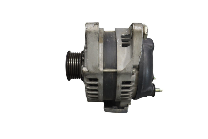 Load image into Gallery viewer, 15-17 Hyundai Genesis G80 Engine Alternator Generator 373003C552 Oem

