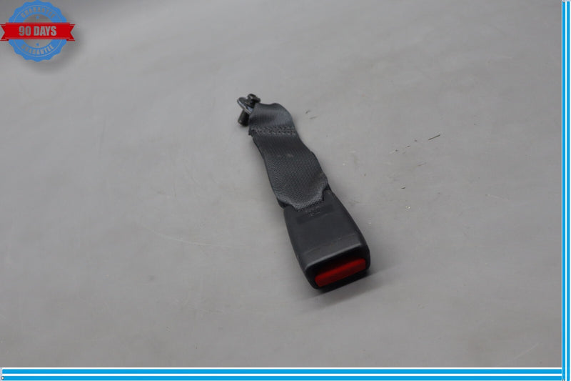 Load image into Gallery viewer, 07-12 Lexus XF40 LS460 LS460L Rear Center Seatbelt Seat Belt Buckle Oem
