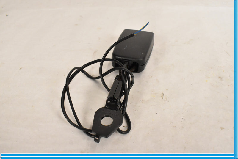 Load image into Gallery viewer, 08-15 MERCEDES C230 C250 C300 C350 C63 W204 LEFT DRIVER SEATBELT RECEIVER BLACK

