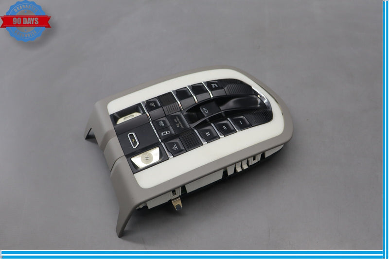 Load image into Gallery viewer, 10-16 Porsche Panamera Front Overhead Dome Light Lamp 7PP919317 Oem
