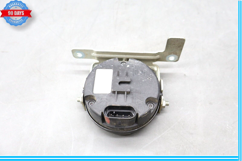 Load image into Gallery viewer, 14-20 Maserati Ghibli S Anti Theft Alarm Siren Horn W/ Bracket Oem
