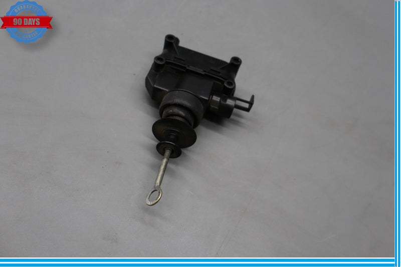 Load image into Gallery viewer, 97-02 Mercedes R129 SL320 SL500 Right Passenger Side Door Lock Actuator Only Oem
