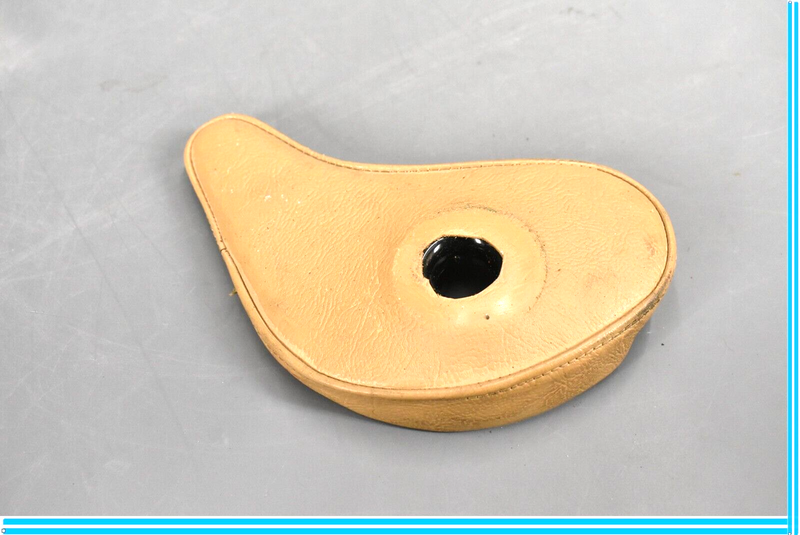 Load image into Gallery viewer, 84-91 Jaguar XJ6 XJS Front Left Driver Side Inner Seat Hinge Cover Oem
