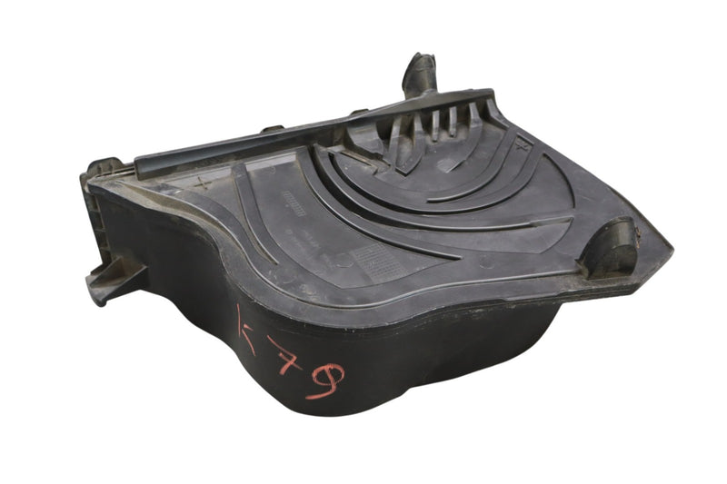 Load image into Gallery viewer, 10-16 Mercedes W212 E350 E550 Air Intake Cleaner Filter Housing Box Oem
