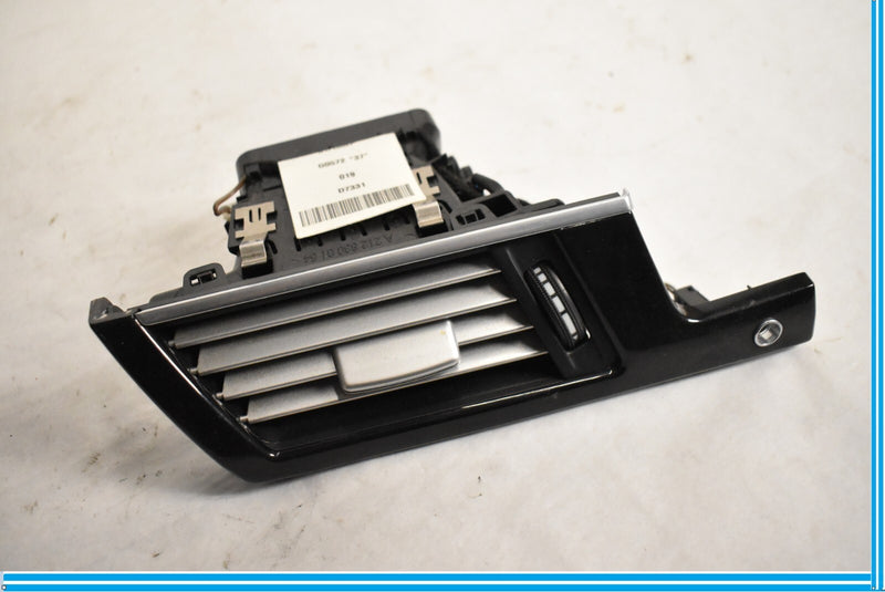 Load image into Gallery viewer, 10-13 Mercedes E350 E550 W212 Left Dash Ac Heater Air Vent 2128300154 Oem
