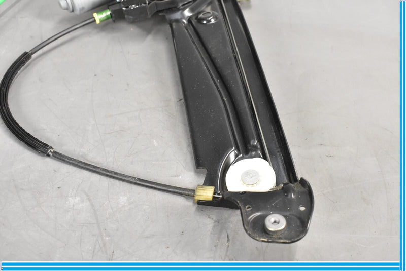 Load image into Gallery viewer, 11-16 BMW 528i 535i F10 Front Right Side Window Regulator Lifter /w Motor Oem

