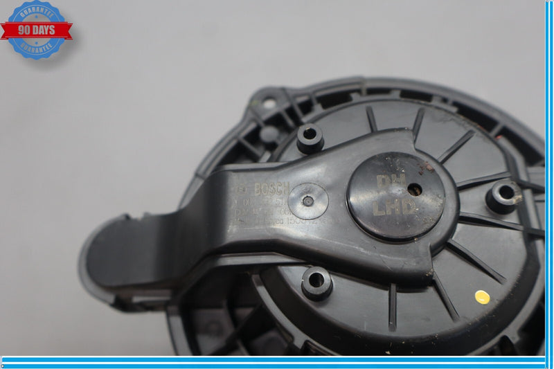 Load image into Gallery viewer, 15-17 Hyundai Genesis G80 Hvac Ac Interior Heater Blower Motor Fan Oem
