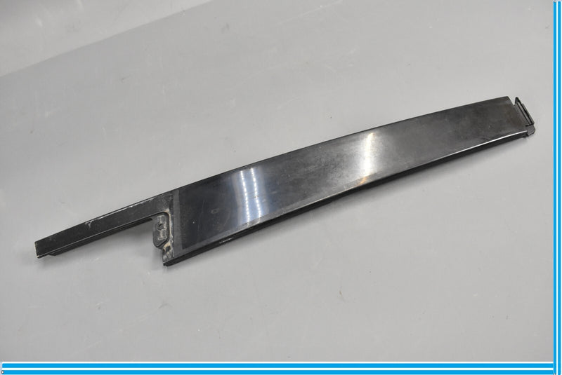 Load image into Gallery viewer, 18-20 Jaguar E-Pace Rear Right Side Door Window B Pillar Trim Molding Oem
