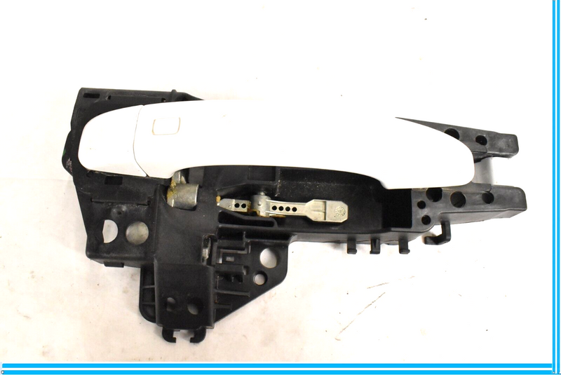 Load image into Gallery viewer, 2009-2016 Audi A5 Front Door Exterior Handle Passenger Side 09-16 A4 OEM
