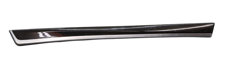 Load image into Gallery viewer, 11-16 BMW 528i 535i GT xDriver Front Right Door Panel Wood Trim 7225548 Oem
