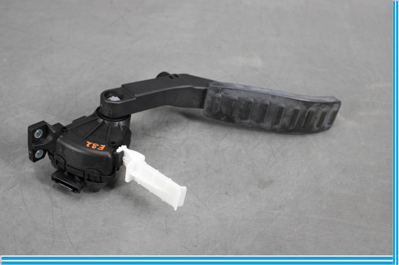 Load image into Gallery viewer, 11-18 Porsche Cayenne Gas Pedal Acceleration Accelerator Throttle Sensor Oem
