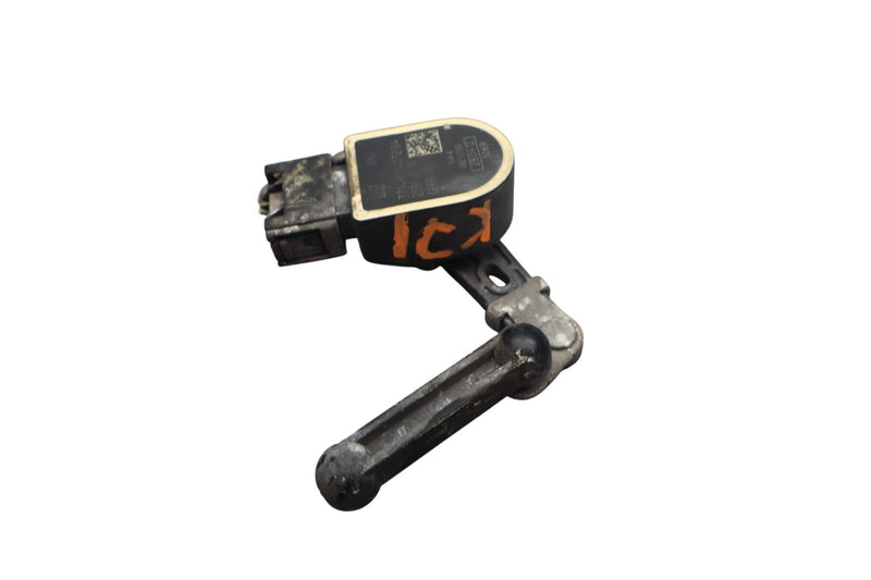 Load image into Gallery viewer, 10-17 BMW 535i GT xDrive Left Or Right Side Suspension Height Sensor Oem
