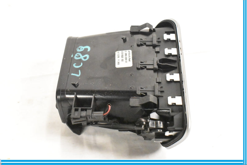 Load image into Gallery viewer, 2014 - 2019 MASERATI GHIBLI FRONT LEFT DASHBOARD A/C AIR VENT GRILLE 6700190620
