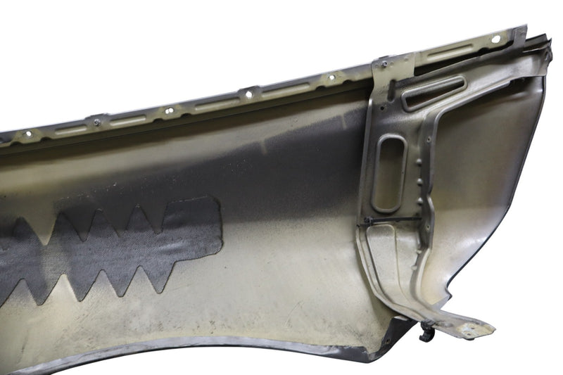 Load image into Gallery viewer, 03-13 Maserati Quattroporte M139 Left Driver Side Fender Cover Assembly Oem
