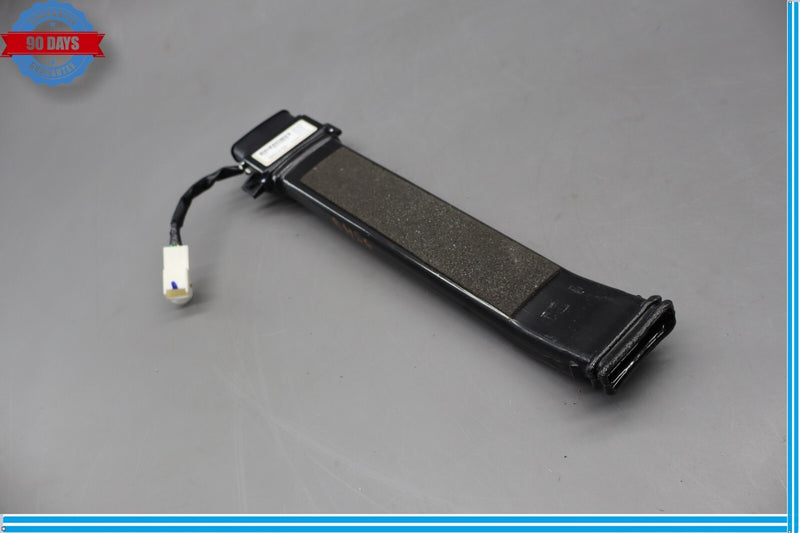 Load image into Gallery viewer, 15-16 Hyundai Genesis Front Right Passenger Seat Belt Blower W/ Insert Oem
