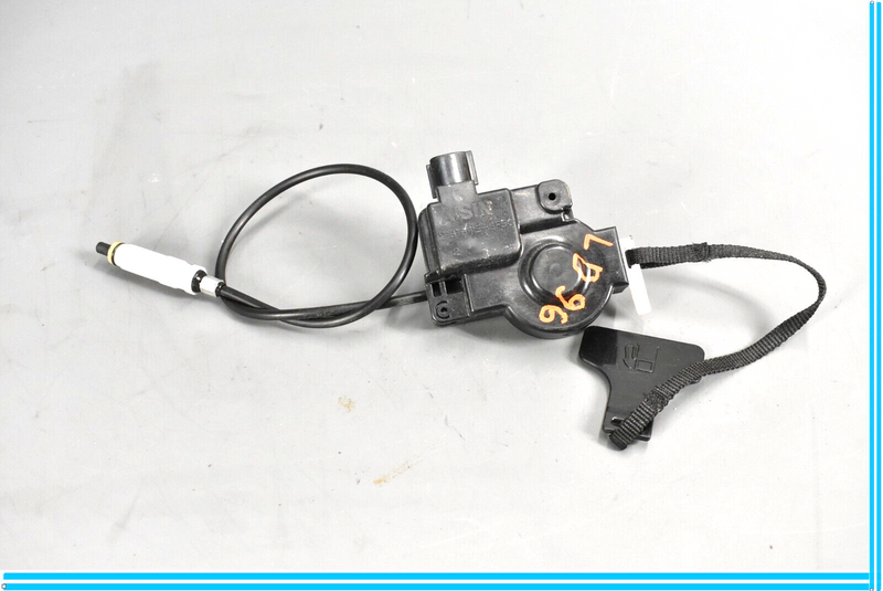 Load image into Gallery viewer, 02-05 Lexus SC430 Fuel Gas Tank Door Open Release Actuator Oem
