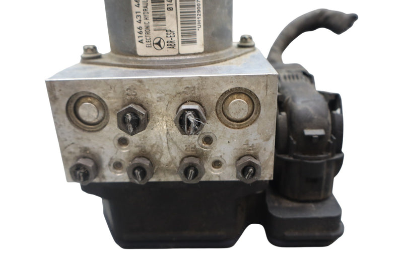 Load image into Gallery viewer, 12-19 Mercedes GL450 GL550 X166 ABS Anti Lock Brake Pump Hydraulic Oem
