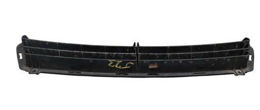 11-13 Hyundai Equus Front Bumper Lower Center Grille Grill Black Oem