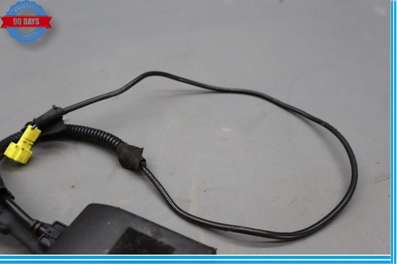 Load image into Gallery viewer, 12-19 Mercedes X166 GL450 GL550 Front Right Side Seat Belt Buckle Black Oem
