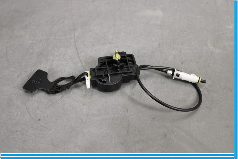 Load image into Gallery viewer, 02-10 Lexus SC430 Rear Trunk Gas Fuel Lid Door Open Cable Lock Actuator Oem
