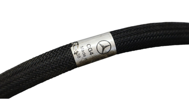 Load image into Gallery viewer, 08-14 Mercedes W204 C250 A/C AC Refrigerant Pressure Hose Line Pipe Oem
