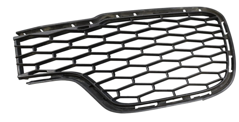 Load image into Gallery viewer, 14-20 Maserati Ghibli Front Left Side Bumper Grille Bezel Molding Cover Oem
