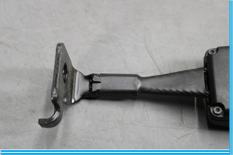 Load image into Gallery viewer, 14-17 Maserati Ghibli Rear Left Driver Seatbelt Seat Belt Buckle Oem

