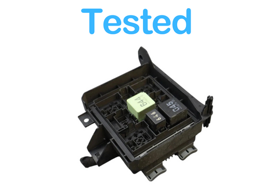 11-17 Volkswagen VW Touareg Front Under Dash Cabin Fuse Relay Box Fusebox Oem
