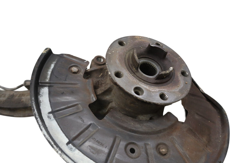 Load image into Gallery viewer, 11-18 Volkswagen VW Touareg Front Right Side Steering Spindle Knuckle Hub Oem
