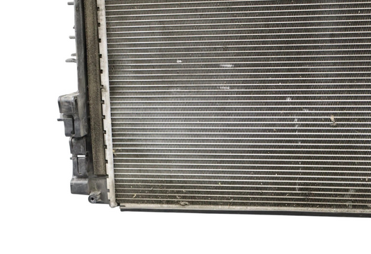 14-22 Maserati Ghibli Engine Coolant Cooling Water Radiator 670038340 OEM