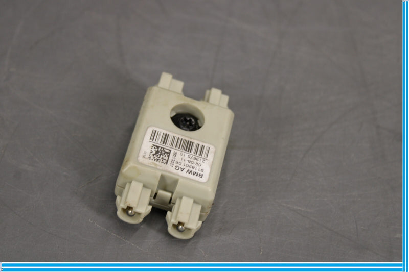 Load image into Gallery viewer, 09-15 BMW 750Li F01 F02 Rear Left Or Right Antenna Trap Circuit Module Unit Oem

