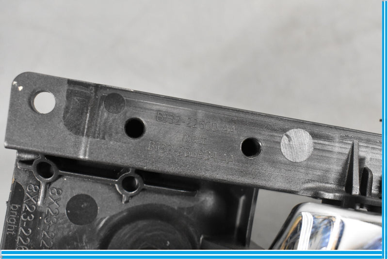 Load image into Gallery viewer, 10-15 Jaguar XJ XJL X351 Rear Right Passenger Interior Door Handle Oem
