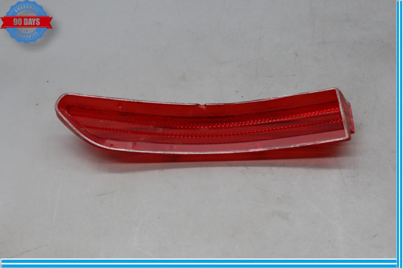 Load image into Gallery viewer, 11-14 Volkswagen VW Touareg Rear Right Side Reflector Light Cover Red Oem
