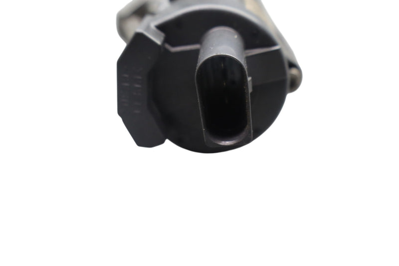 Load image into Gallery viewer, 15-18 Porsche Cayenne 958 VR6 GTS Turbo Transmission Oil Pump 0C8927201A Oem
