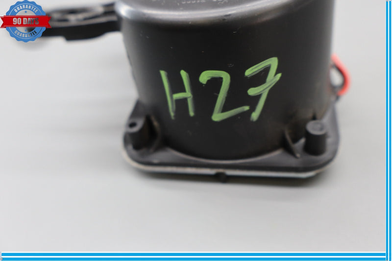 Load image into Gallery viewer, 15-20 Hyundai Genesis Front Right Passenger Side Lower Dash Panel Speaker Oem
