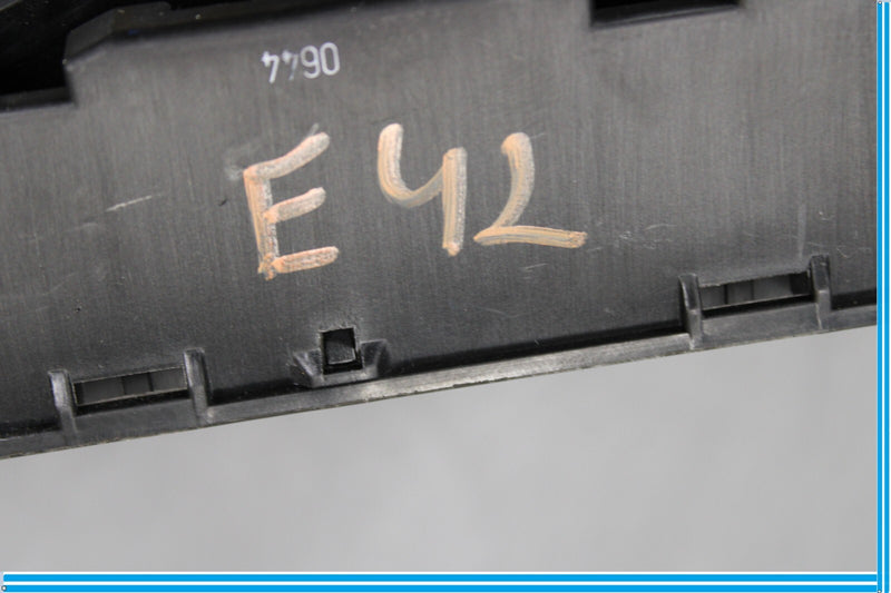 Load image into Gallery viewer, 04-05 BMW 645Ci Front Power Distribution Power Relay Box Oem
