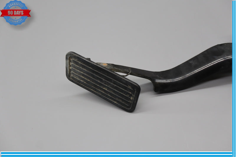 Load image into Gallery viewer, 2003 HUMMER H2 Engine Gas Pedal Throttle Accelerator Sensor 15767491 Oem
