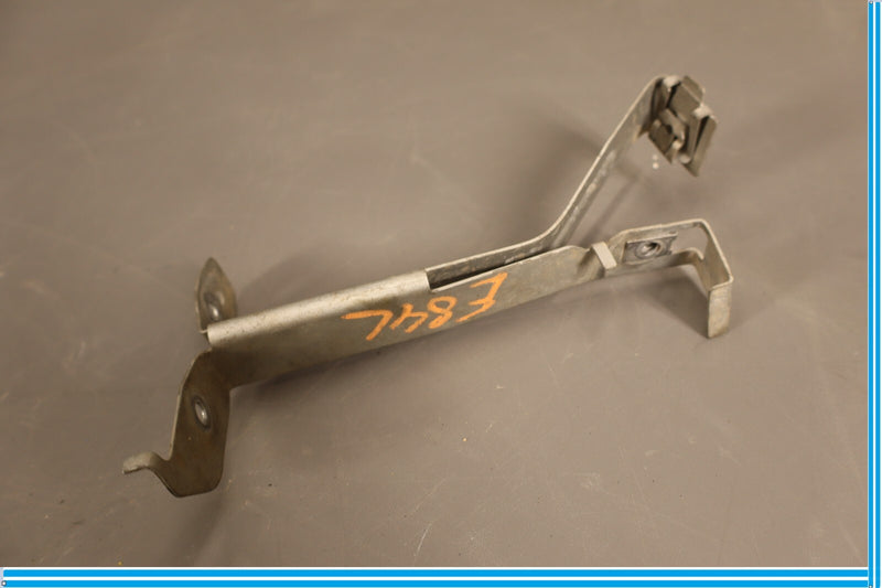 Load image into Gallery viewer, 08-18 Mercedes CLS550 E550 E350 Front Left Driver Side Bumper Bracket Oem
