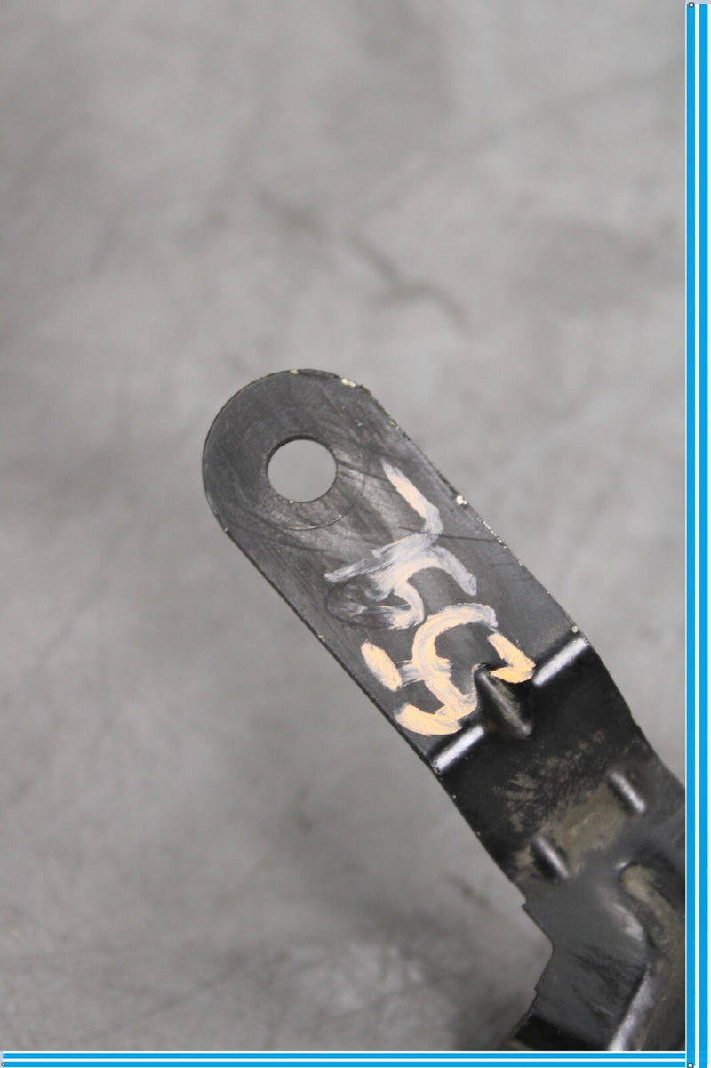 Load image into Gallery viewer, 11-17 Audi A8 A8 Quattro Left High &amp; Low Note Tone Pitch Horn Mount Bracket Oem
