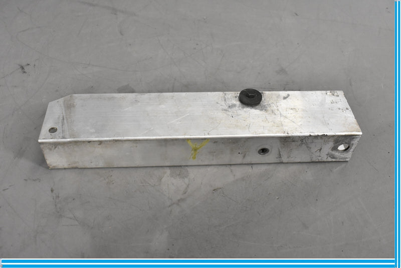 Load image into Gallery viewer, 09-15 BMW 750Li 750i F01 F02 Front Right Bumper Bracket Lower Brace 7158872 Oem
