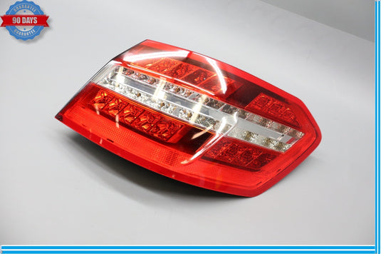 10-13 Mercedes W212 E350 Rear Right Side Outer Tail Brake Light Lamp Oem