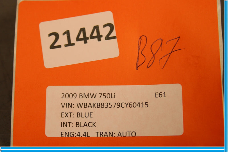 Load image into Gallery viewer, 09-15 BMW 750Li F01 F02 Antenna Aerial Suppression Filter Unit Oem
