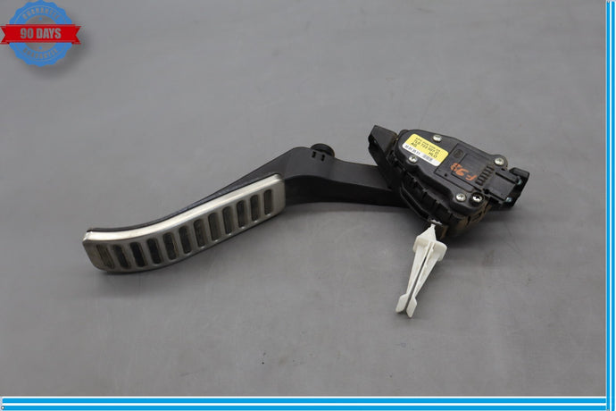 11-18 Volkswagen VW Touareg Engine Gas Accelerator Acceleration Pedal Oem