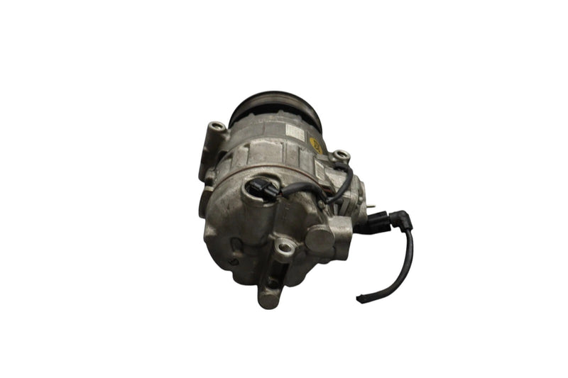 Load image into Gallery viewer, 11-15 Volkswagen VW Touareg A/C Air Conditioning Compressor Clutch 7P0820803 Oem
