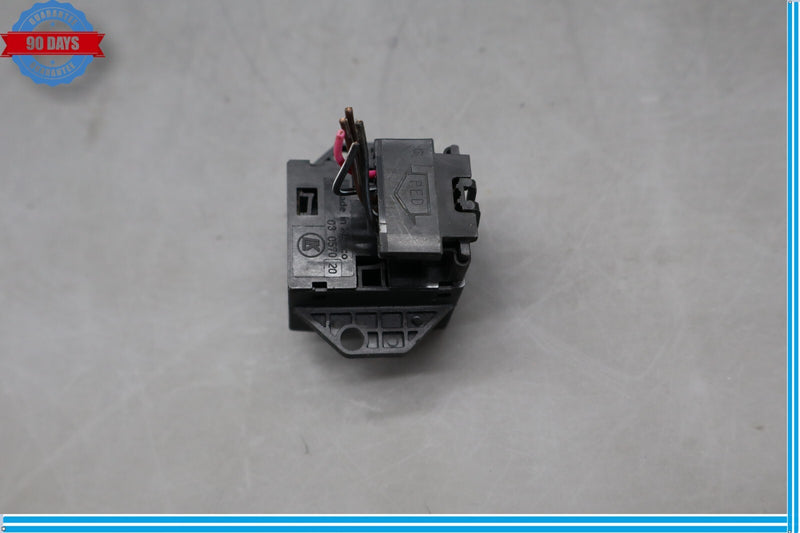 Load image into Gallery viewer, 03-07 HUMMER H2 Rear Left/Right Side Seat Lumber Heated Control Switch Oem
