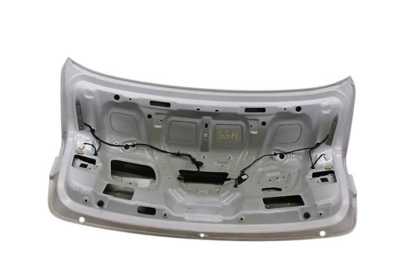 Load image into Gallery viewer, 17-20 Genesis G80 Rear Trunk Deck Lid Panel Complete Assembly 69200B1520 OEM
