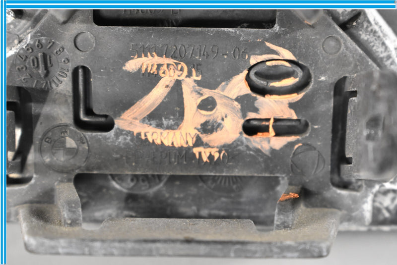 Load image into Gallery viewer, 11-13 BMW 528i 535i 550i F10 Headlight Washer Cap Cover Oem
